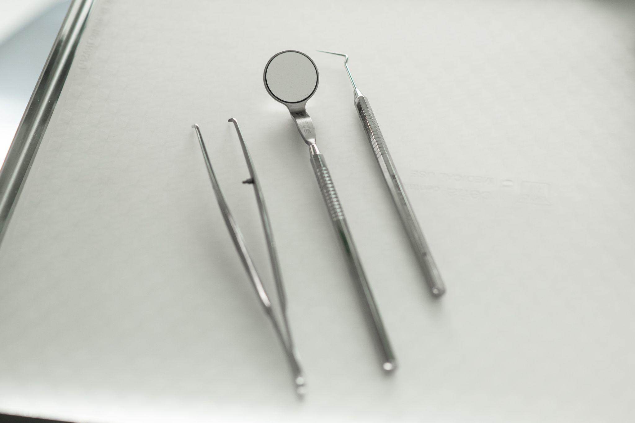 Stomatološki instrumenti za krvarenje desni